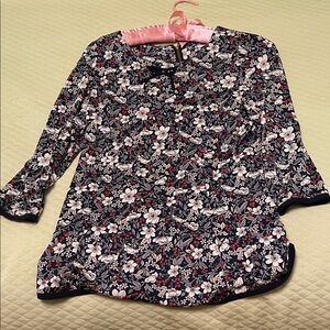 Elegant Floral Women's Blouse